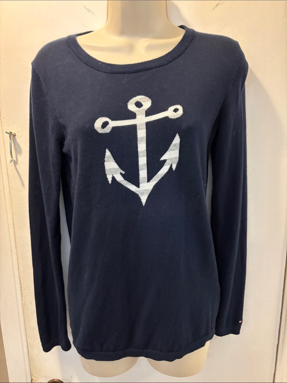 Tommy Hilfiger small Pima cotton Navy Anchor Knit Sweater 26-463